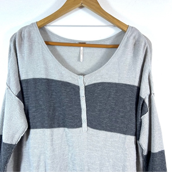 Free People Linen Blend Relax Oversized Fit Charcoal Pullover Knit Sweater Sz XS - Picture 4 of 10